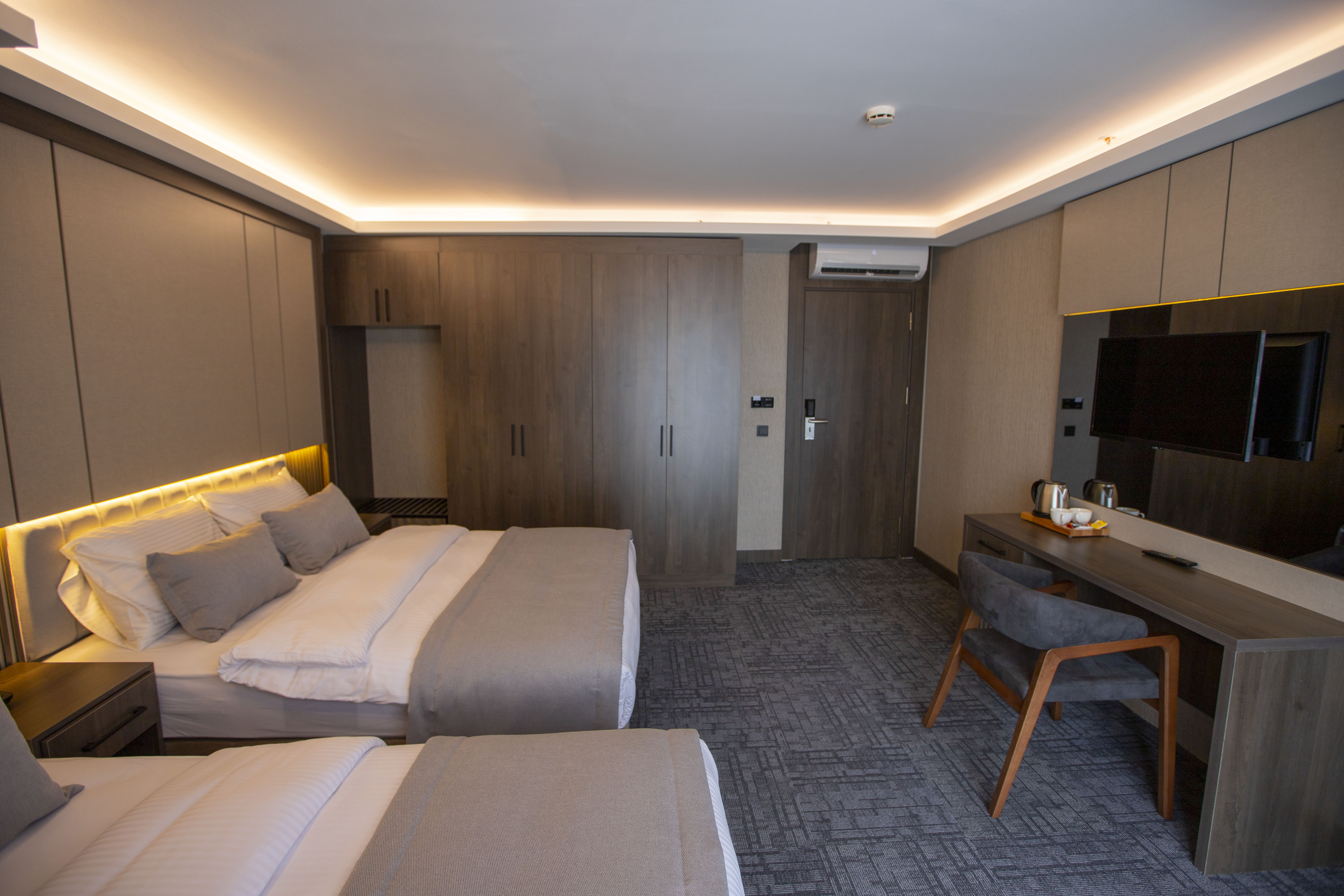 TRİPLE 3 KİŞİLİK ODA